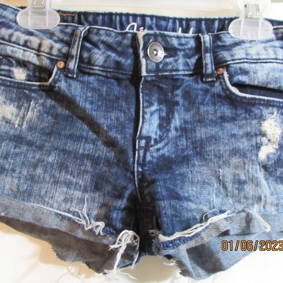 AEROPOSTALE JEAN SHORTS SHORTY SIZE 00 DISTRESSED - Picture 1 of 12